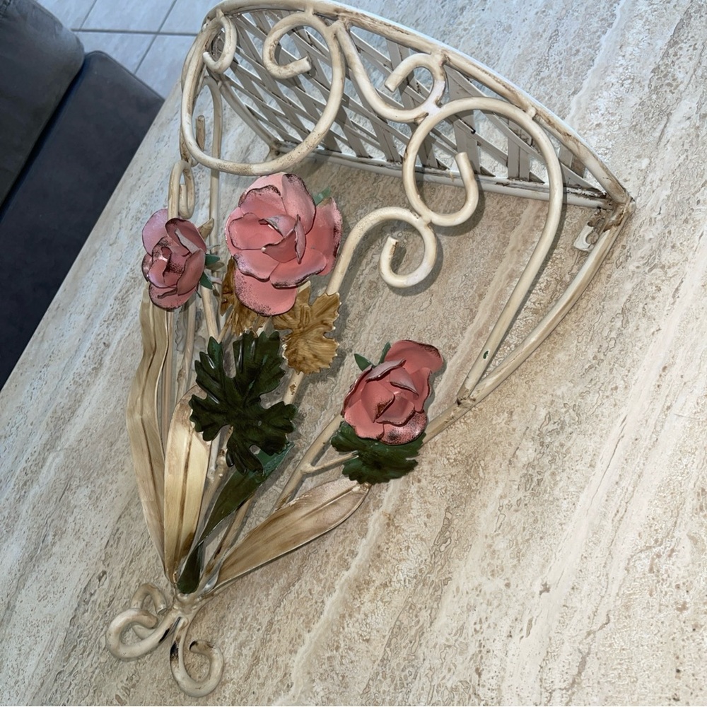 Vintage Toleware Rose Floral Shelf Shabby Chic COUNTRY Flowers Rare Piece Holder - Picture 6 of 14